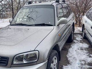 1999 Toyota RAV4 I (XA10), серебристый, 540000 рублей, вид 2