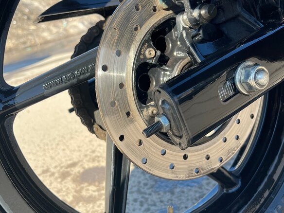 2024 Bajaj Pulsar 180, чёрный, 130000 рублей - вид 5