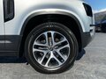 2021 Land Rover Defender 90 II, серебристый, 7250000 рублей - вид 8