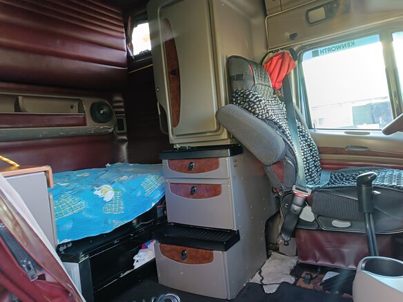2004 Kenworth T2000, синий, 1500000 рублей - вид 12