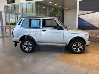 2026 Lada (ВАЗ) Niva Legend I, серебристый, 1259000 рублей, вид 4