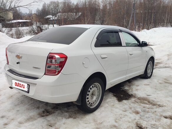 2021 Chevrolet Cobalt II Рестайлинг, белый, 1100000 рублей - вид 3