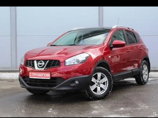 2011 Nissan Qashqai I Рестайлинг, красный, 900000 рублей, вид 1