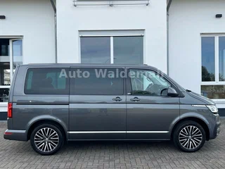 2022 Volkswagen Multivan T6 Рестайлинг, серый, 6800000 рублей, вид 4