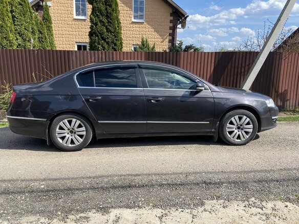 2010 Volkswagen Passat B6, коричневый, 750000 рублей - вид 1