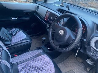 2011 Toyota Vitz III (XP130), серый, 650000 рублей, вид 4