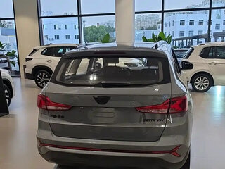 2023 Jetta VS7 I Рестайлинг 1, серый, 1800000 рублей, вид 5