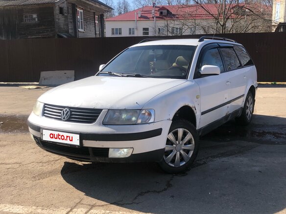 1999 Volkswagen Passat B5, белый, 300000 рублей
