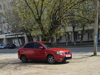 2009 Kia Rio II Рестайлинг, красный, 770000 рублей, вид 4