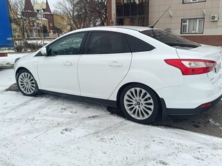 2013 Ford Focus III, белый, 1050000 рублей, вид 3