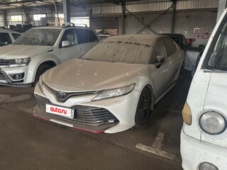 2021 Toyota Camry VIII (XV70), белый, 3350000 рублей, вид 1