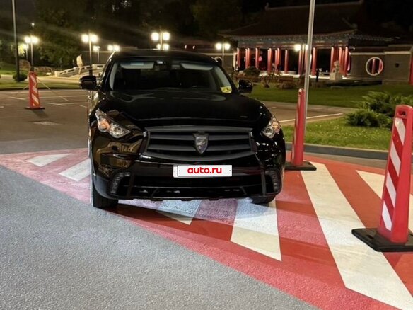 2013 Infiniti FX37 II (S51) Рестайлинг, чёрный, 1899999 рублей - вид 4
