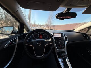 2013 Opel Astra GTC J Рестайлинг, белый, 710000 рублей, вид 2