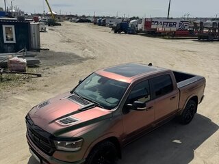 2020 Ram 1500 Quad Cab V, серый, 8450000 рублей, вид 1