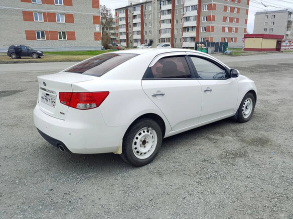 2012 Kia Forte I, белый, 1150000 рублей - вид 5