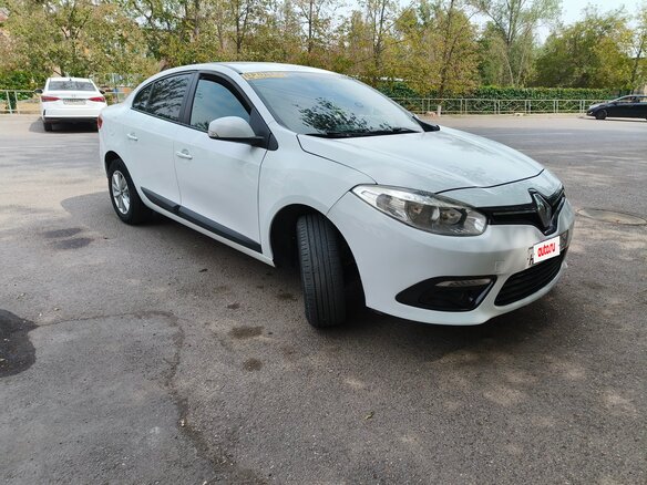 2013 Renault Fluence I Рестайлинг, белый, 815000 рублей - вид 4