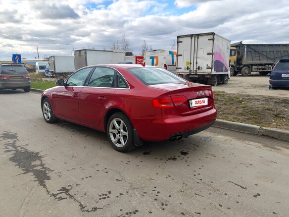 2008 Audi A4 IV (B8), красный, 900000 рублей - вид 9