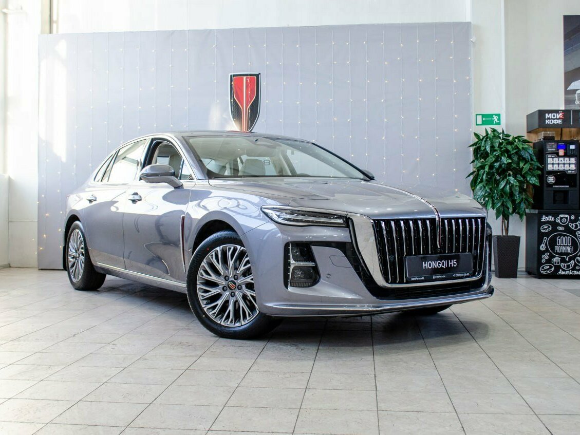 Открыть фотографии: Hongqi H5 II