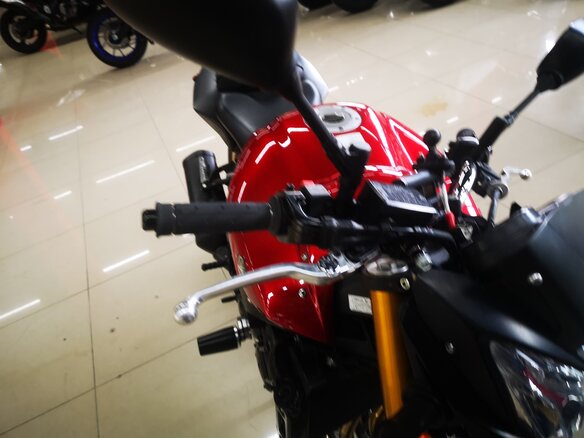 2011 Yamaha FZ8, красный, 620000 рублей - вид 7