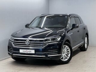 2019 Volkswagen Touareg III, чёрный, 3699000 рублей, вид 1