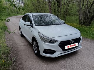 2017 Hyundai Solaris II, белый, 980000 рублей, вид 3