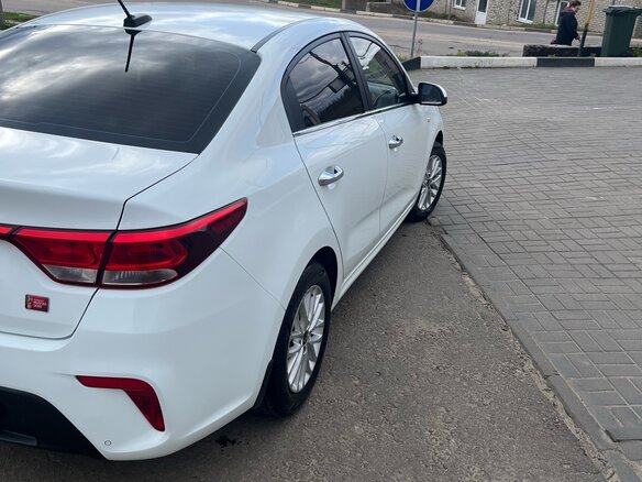 2018 Kia Rio IV, белый, 1180000 рублей - вид 5