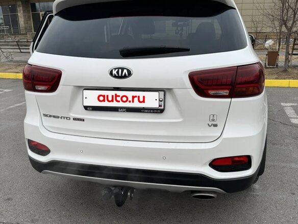 2019 Kia Sorento III Prime Рестайлинг, белый, 2900000 рублей - вид 3