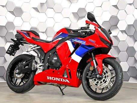 2022 Honda CBR 600RR, красный, 1385000 рублей, вид 1