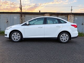2018 Ford Focus III Рестайлинг, белый, 1250000 рублей, вид 3