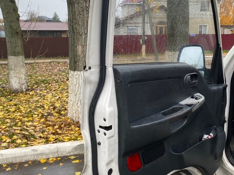 2012 Kia Bongo, белый, 700000 рублей, вид 5