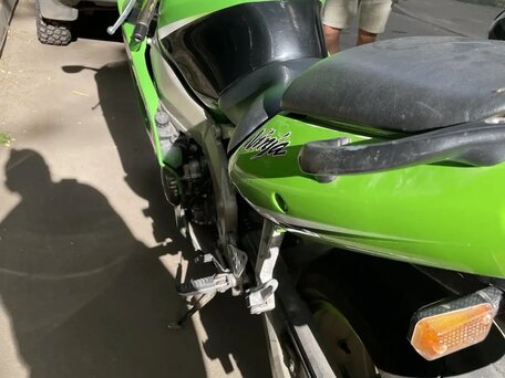 2002 Kawasaki ZX-6 Ninja, зелёный, 350000 рублей, вид 3