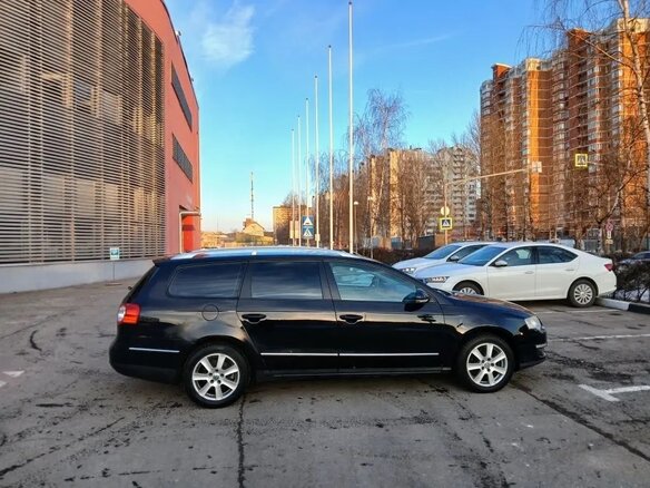 2007 Volkswagen Passat BlueMotion B6, чёрный, 700000 рублей - вид 2