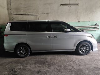 2005 Honda Elysion I, серый, 1300000 рублей, вид 3