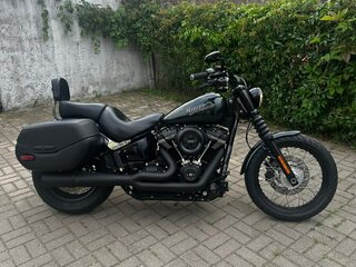2018 Harley-Davidson Street Bob, зелёный, 1000000 рублей, вид 1