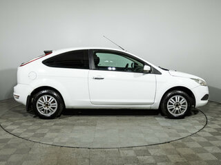 2008 Ford Focus II Рестайлинг, белый, 330000 рублей, вид 4