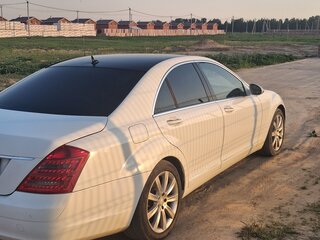 2007 Mercedes-Benz S-Класс 320 V (W221), белый, 1600000 рублей, вид 3