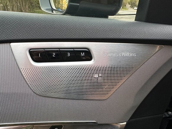 2016 Volvo XC90 II, чёрный, 4700000 рублей - вид 17