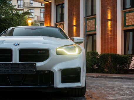 2025 BMW M2 G87 Рестайлинг, белый, 11500000 рублей, вид 4