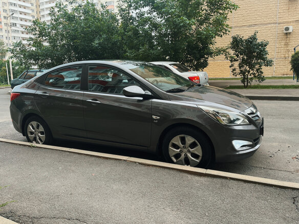 2015 Hyundai Solaris I Рестайлинг, серый, 1080000 рублей - вид 3
