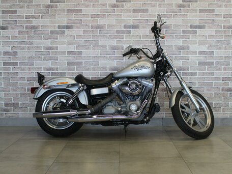2009 Harley-Davidson Dyna Super Glide, серебристый, 850000 рублей, вид 1