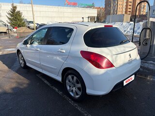 2012 Peugeot 308 I Рестайлинг, белый, 600000 рублей, вид 4