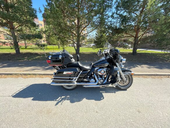 2011 Harley-Davidson Electra Glide, чёрный, 1050000 рублей - вид 4