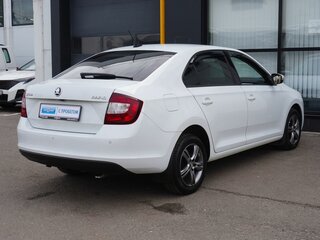 2018 Skoda Rapid I Рестайлинг, белый, 1398000 рублей, вид 5