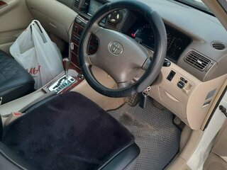 2001 Toyota Corolla IX (E120, E130), белый, 600000 рублей, вид 3