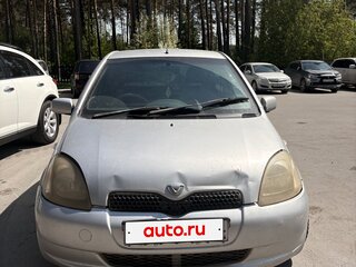 1999 Toyota Vitz I (P10), серебристый, 225000 рублей, вид 2