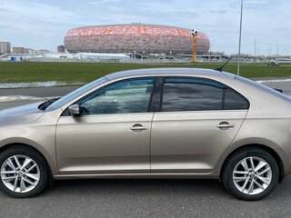 2017 Skoda Rapid I Рестайлинг, бежевый, 1400000 рублей, вид 4