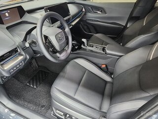 2026 Toyota Prius PHV V (XW60), серый, 3658000 рублей, вид 4