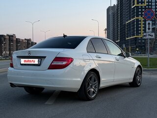 2010 Mercedes-Benz C-Класс 180 BlueEFFICIENCY III (W204), белый, 1250000 рублей, вид 4