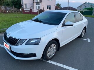 2018 Skoda Octavia III (A7) Рестайлинг, белый, 1420000 рублей, вид 1
