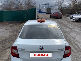 2017 Skoda Rapid I, белый, 825000 рублей, вид 4